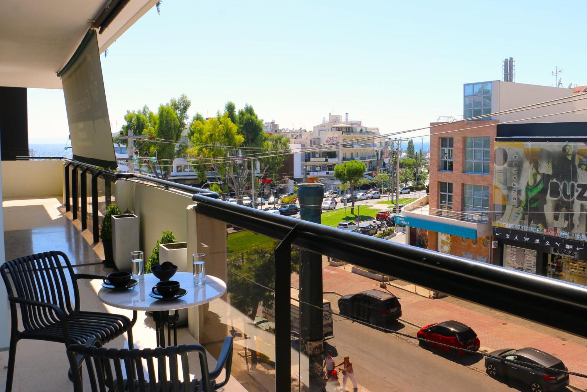 Glyfada Relax 8 Apartment
